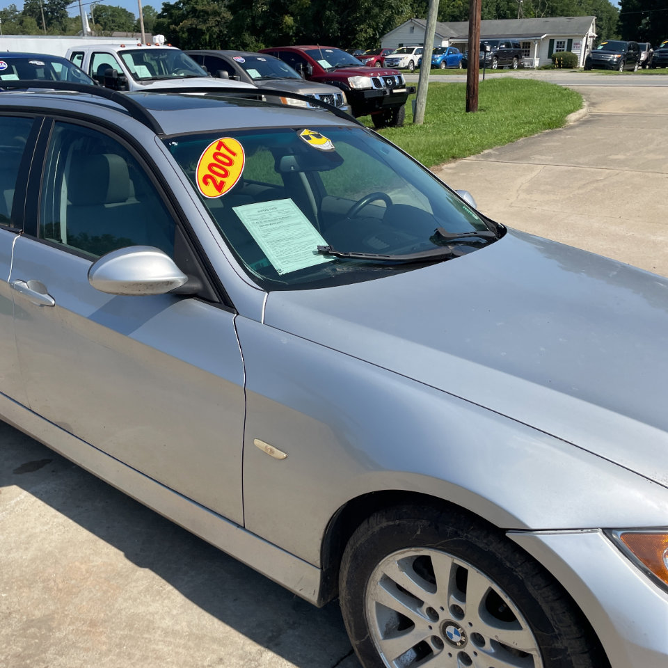 Used 2007 BMW 328xi Wagon image 9
