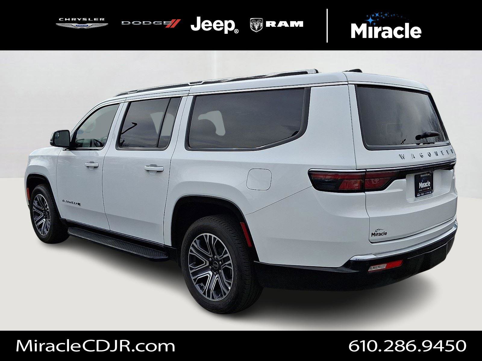 Certified 2025 Jeep Wagoneer L 4WD image 5