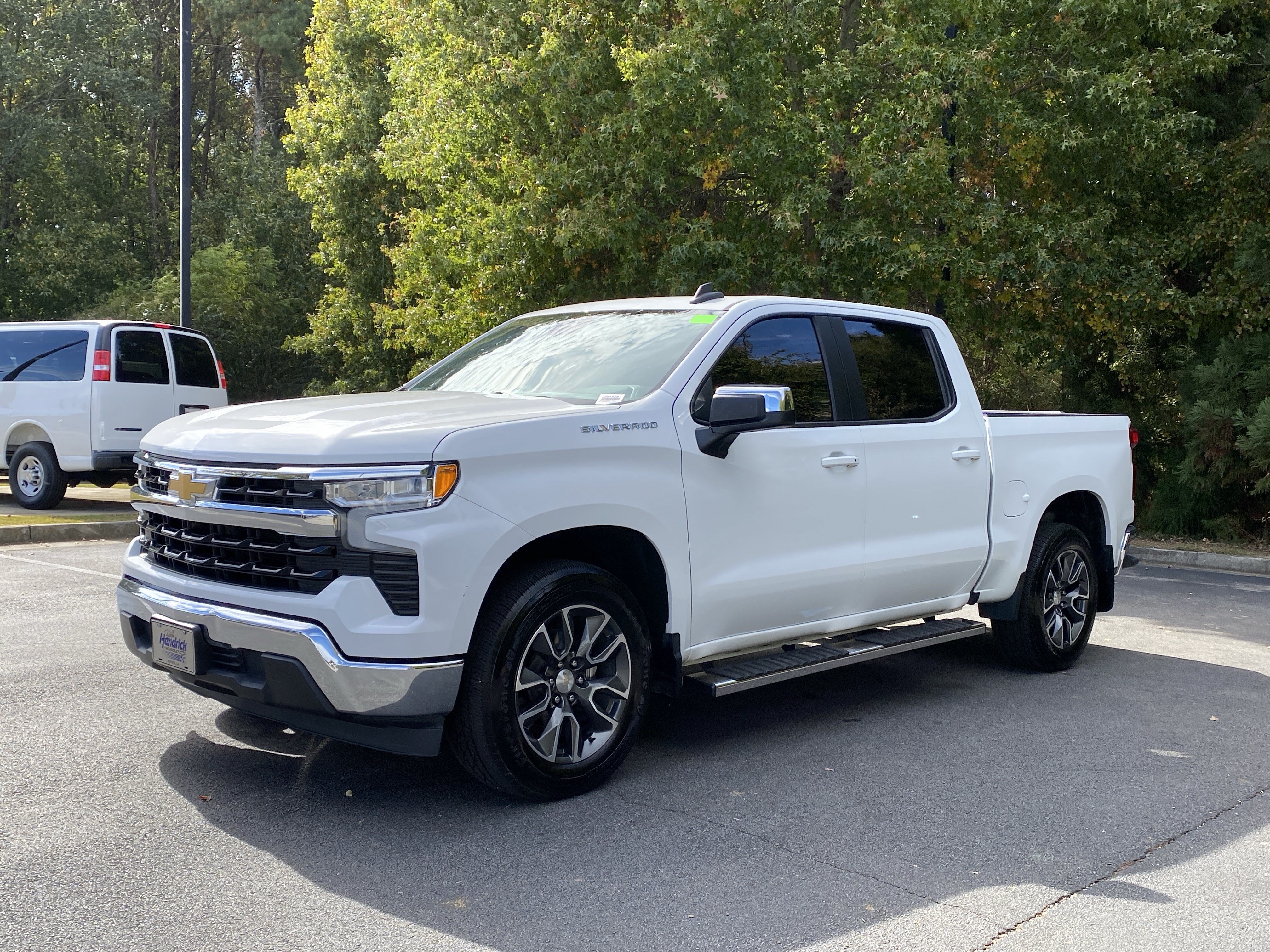 Used 2023 Chevrolet Silverado 1500 LT RWD image 5
