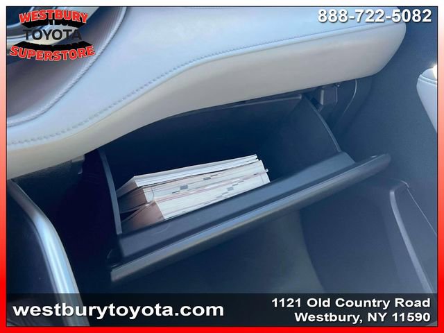 Used 2020 Toyota Highlander Limited AWD/4WD image 32