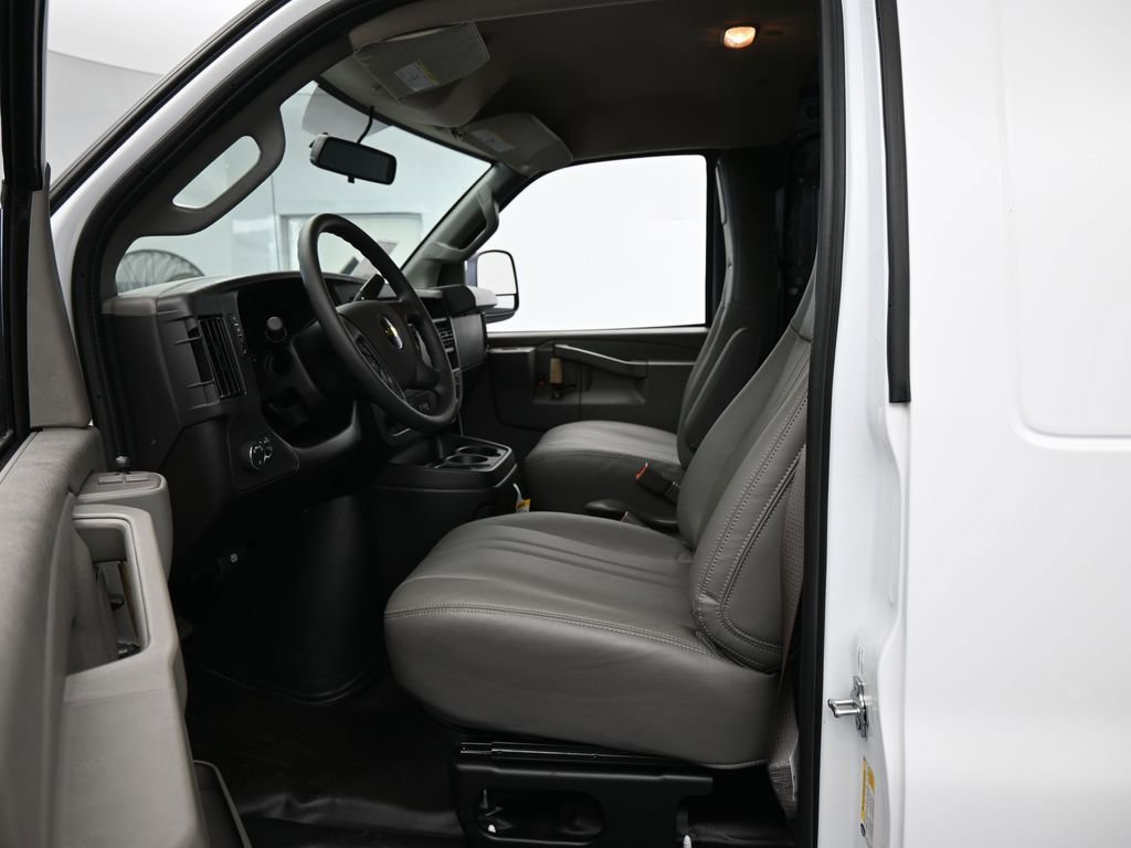 New 2025 Chevrolet Express 2500 w/ Driver Convenience Package image 11