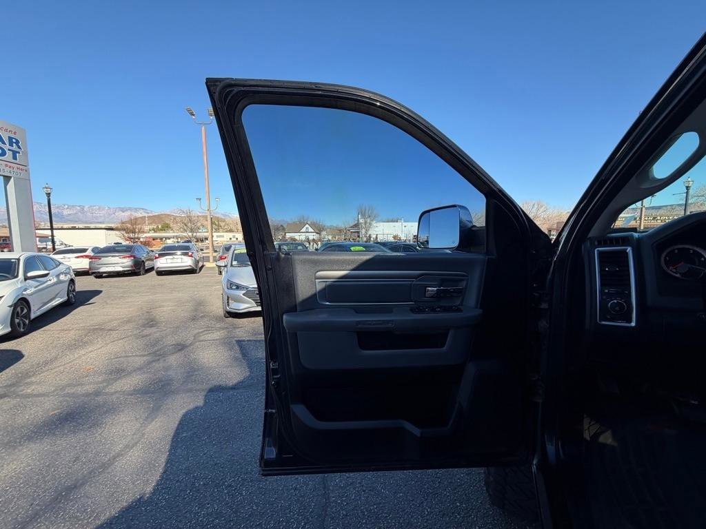 Used 2014 RAM 2500 SLT image 21