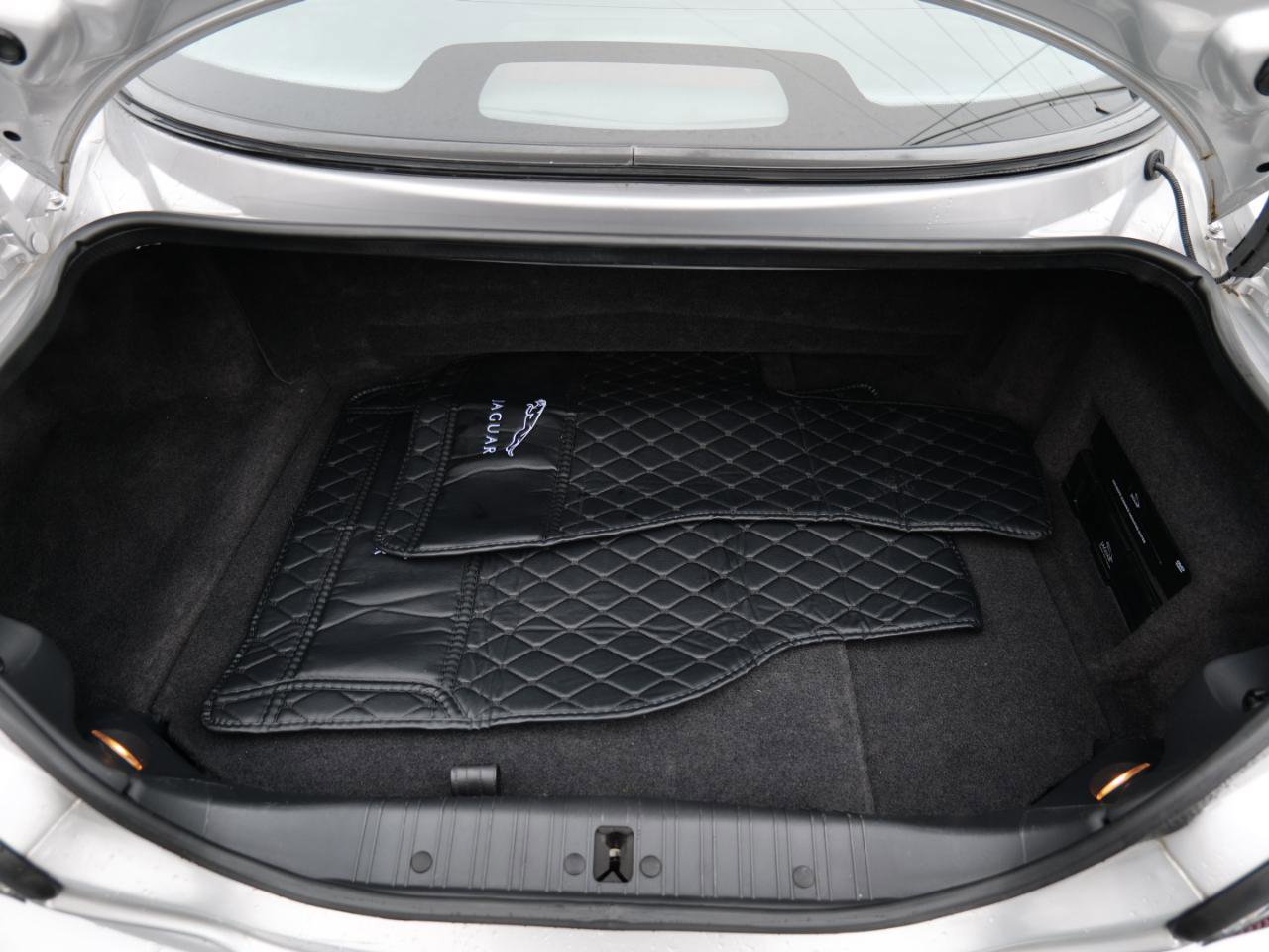 Used 2004 Jaguar XK8 Coupe image 55