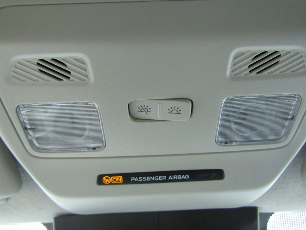 Used 2024 Ford E-Transit Low Roof image 34