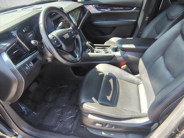 Used 2023 Cadillac XT6 Premium Luxury AWD/4WD image 17