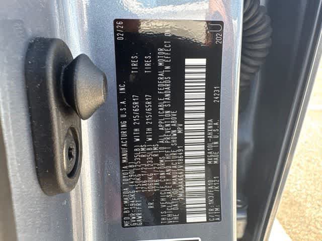 Used 2026 Toyota Corolla Cross L FWD image 24