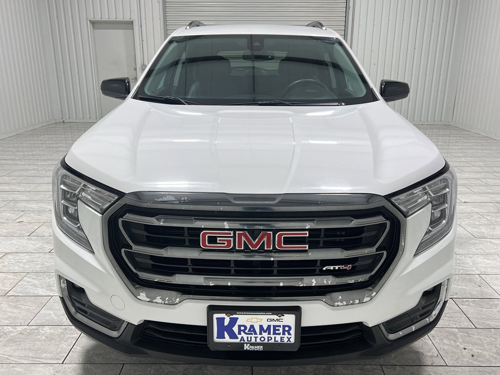 Used 2023 GMC Terrain AT4 image 29