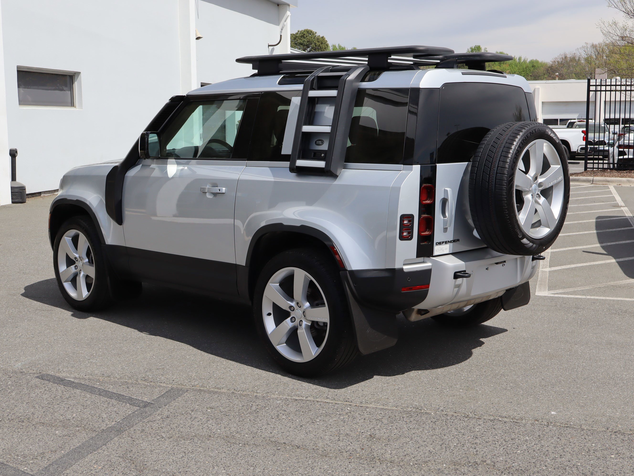 Used 2024 Land Rover Defender 90 S AWD/4WD image 8