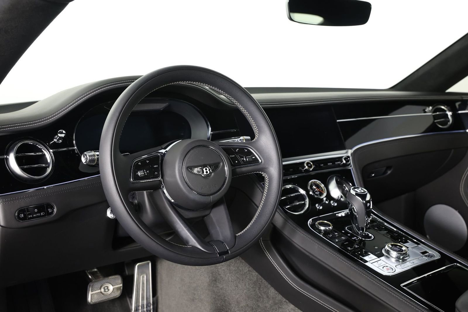 Used 2021 Bentley Continental GT image 19