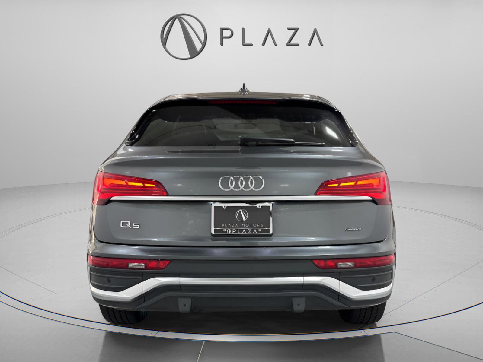Used 2023 Audi Q5 2.0T Premium Plus w/ Premium Plus Package image 4