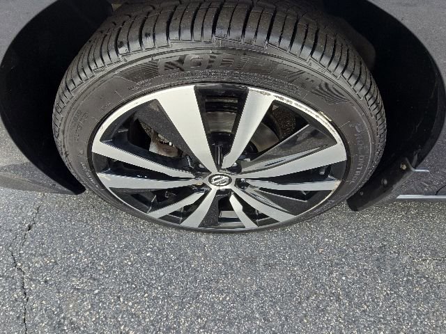 Used 2019 Nissan Altima 2.5 Platinum AWD/4WD image 25