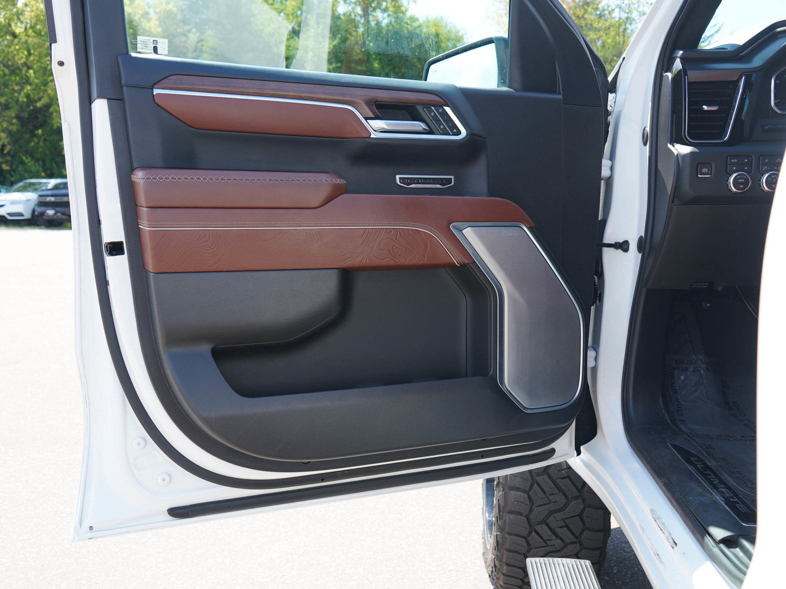 Used 2023 GMC Sierra 1500 Denali Ultimate AWD/4WD image 16
