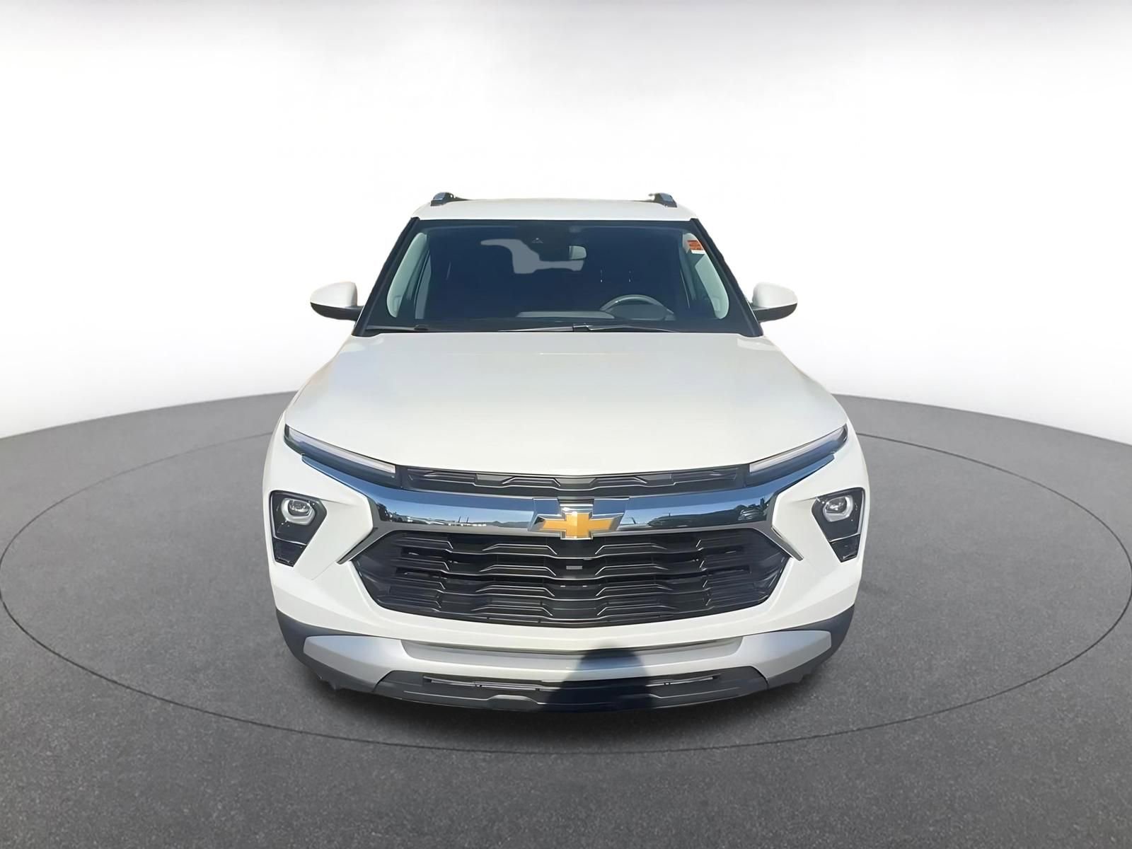 Used 2025 Chevrolet TrailBlazer LT AWD/4WD image 4