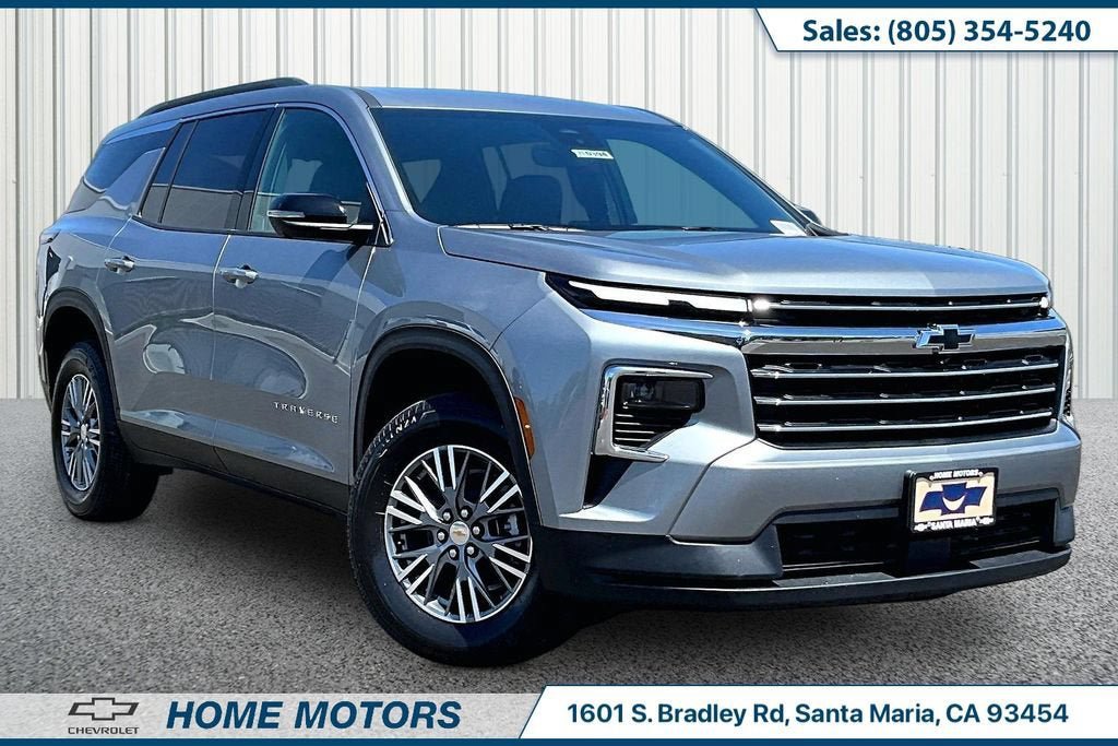 New 2026 Chevrolet Traverse LT w/ Driver Confidence Package FWD image 1
