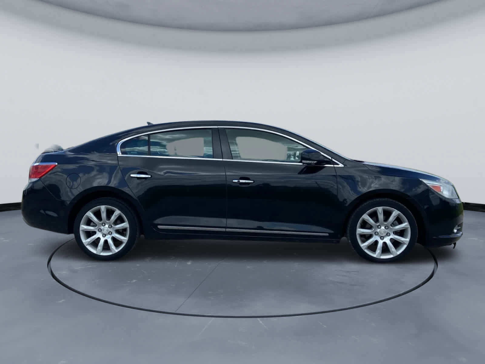 Used 2012 Buick LaCrosse Touring FWD image 5