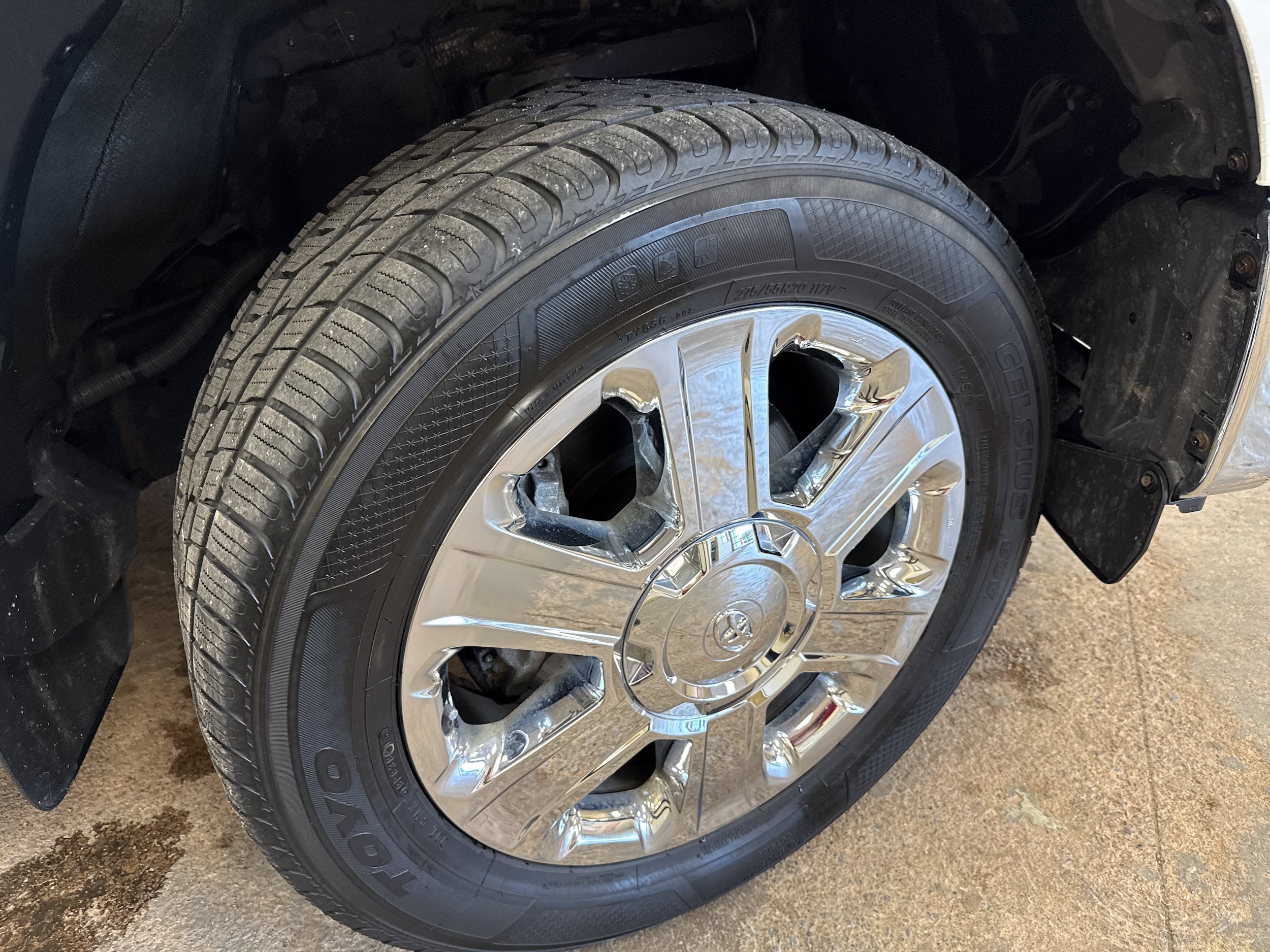 Used 2019 Toyota Tundra 1794 Edition AWD/4WD image 10