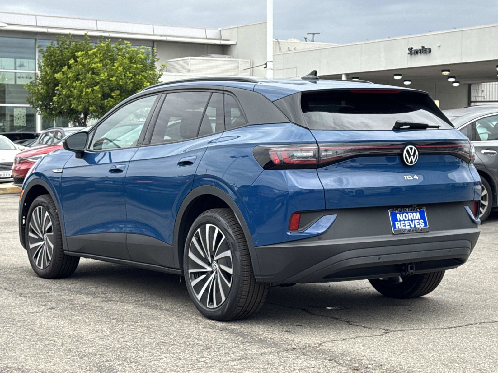 New 2025 Volkswagen ID.4 Pro image 3