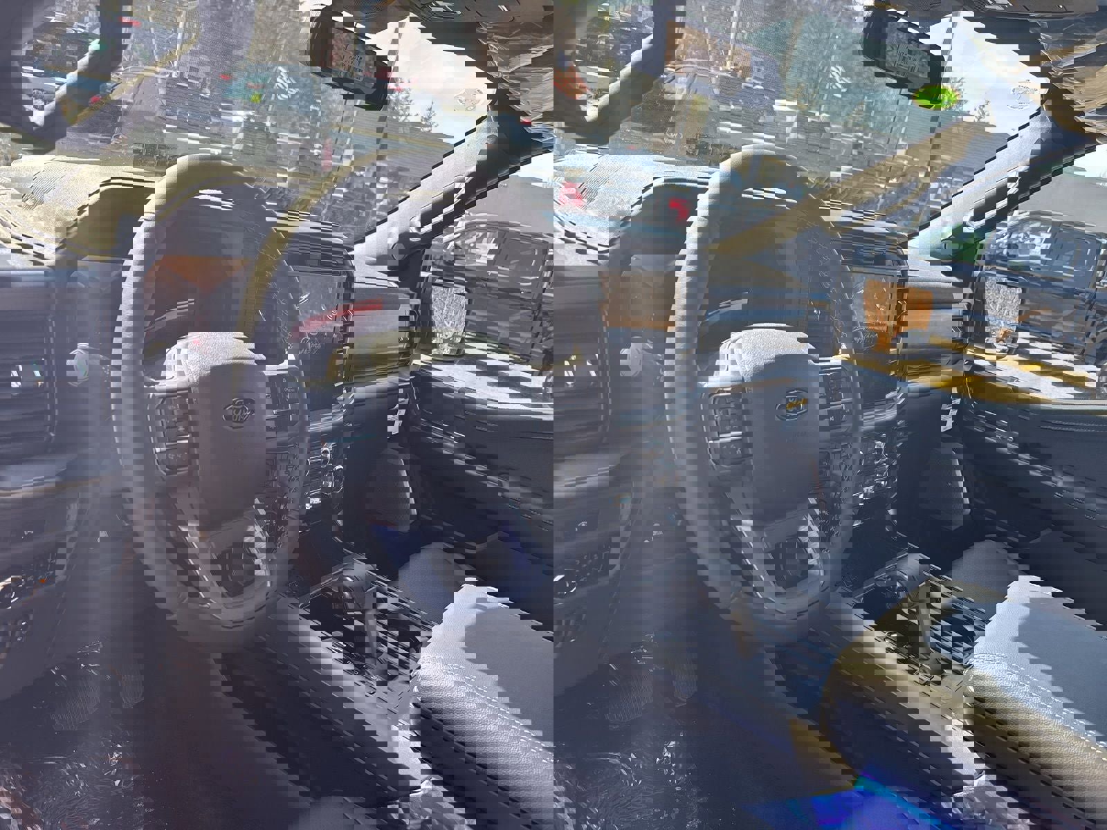 New 2025 Ford F150 Lariat w/ Equipment Group 502A High image 12