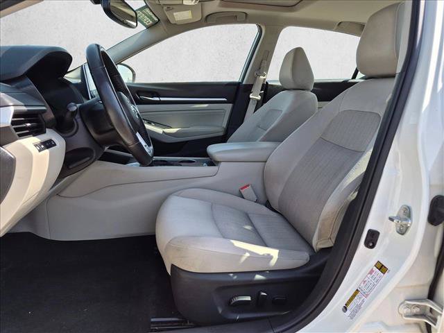 Used 2019 Nissan Altima 2.5 SV FWD image 15