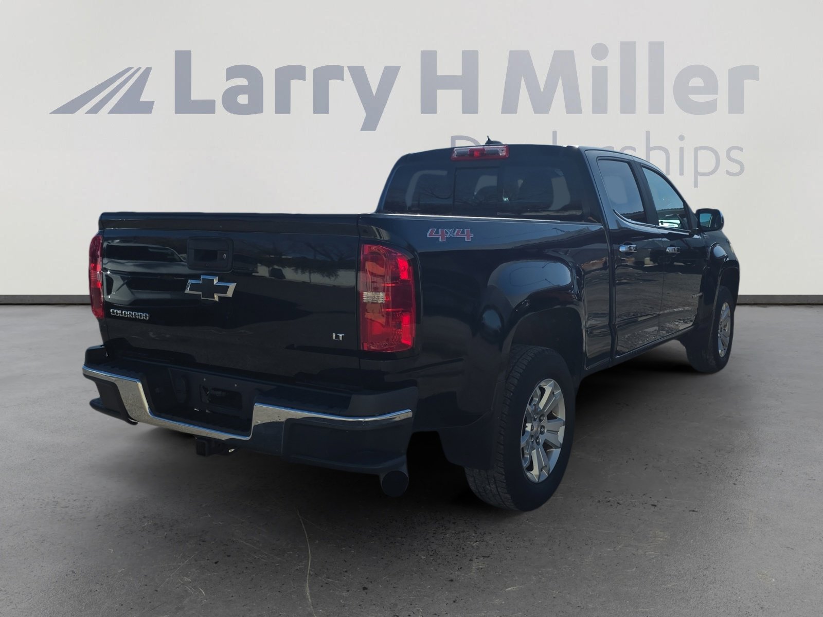 Used 2017 Chevrolet Colorado LT image 5