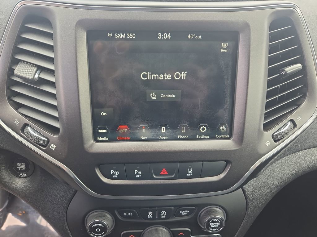 Used 2020 Jeep Cherokee Trailhawk image 24