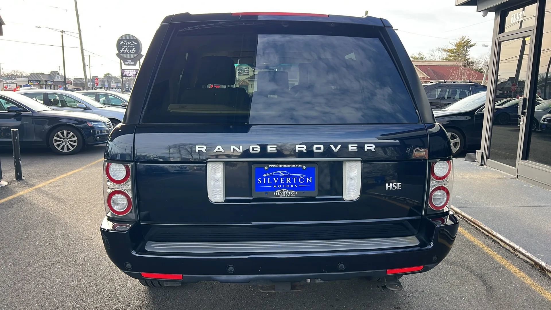 Used 2010 Land Rover Range Rover HSE image 6