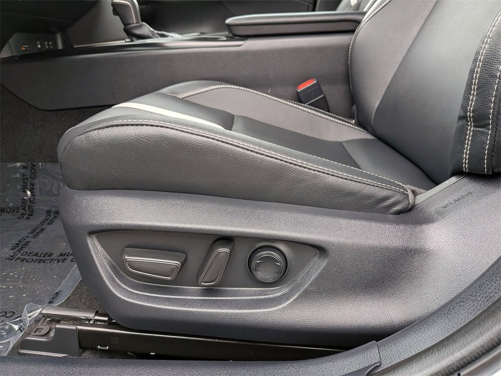 Used 2025 Toyota Camry LE image 16