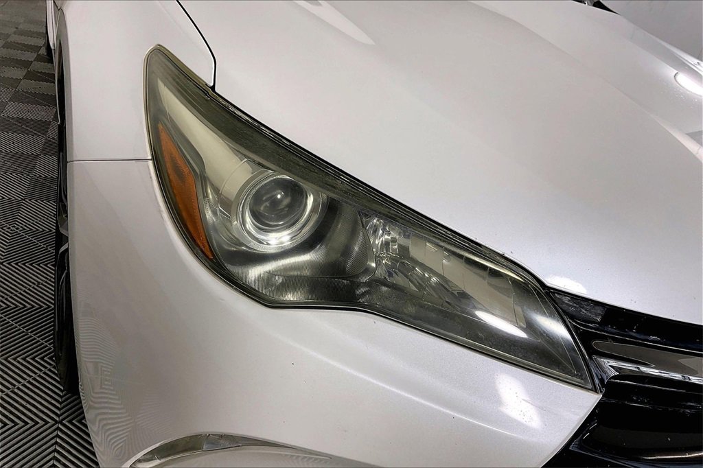 Used 2017 Toyota Camry XSE image 26