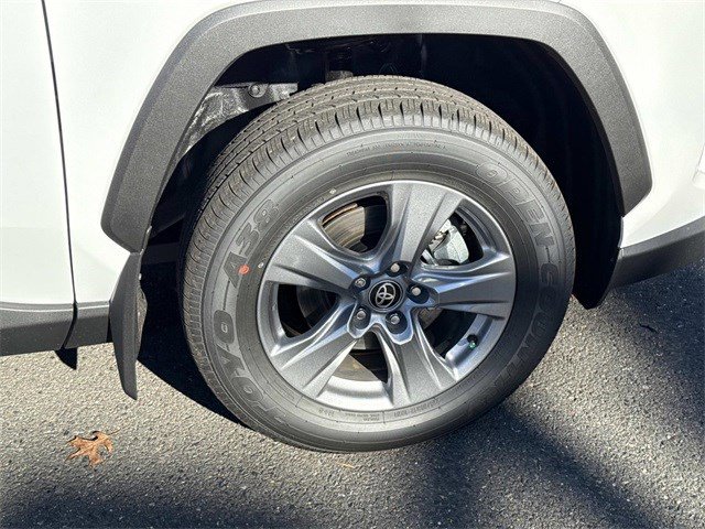 Used 2025 Toyota RAV4 XLE image 7