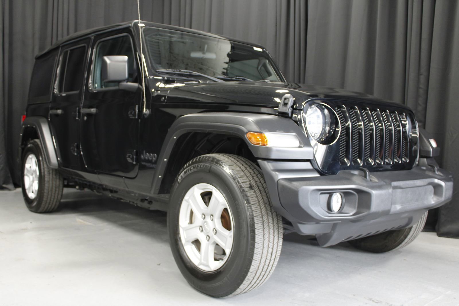 Used 2022 Jeep Wrangler Unlimited Sport image 10