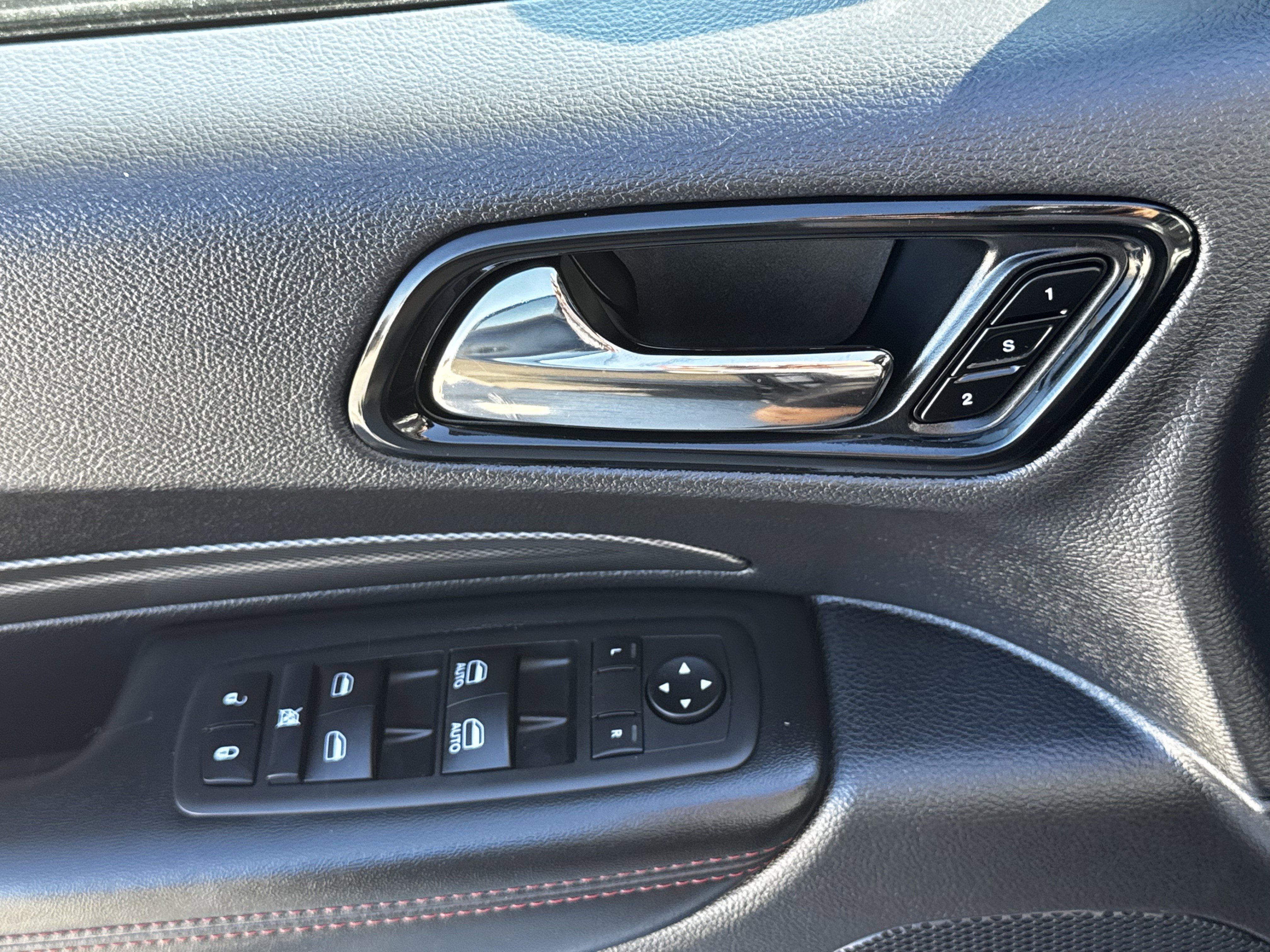 Used 2025 Dodge Durango GT image 28