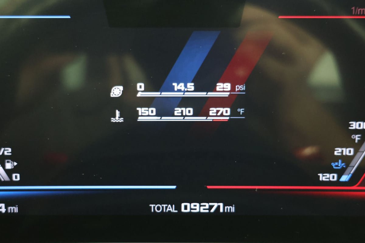 Used 2023 BMW M2 w/ Lighting Package RWD image 12