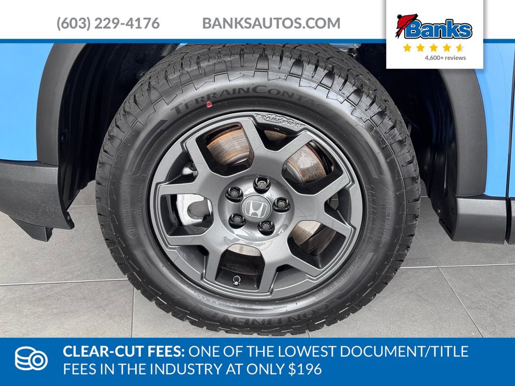 Used 2025 Honda Pilot TrailSport image 4
