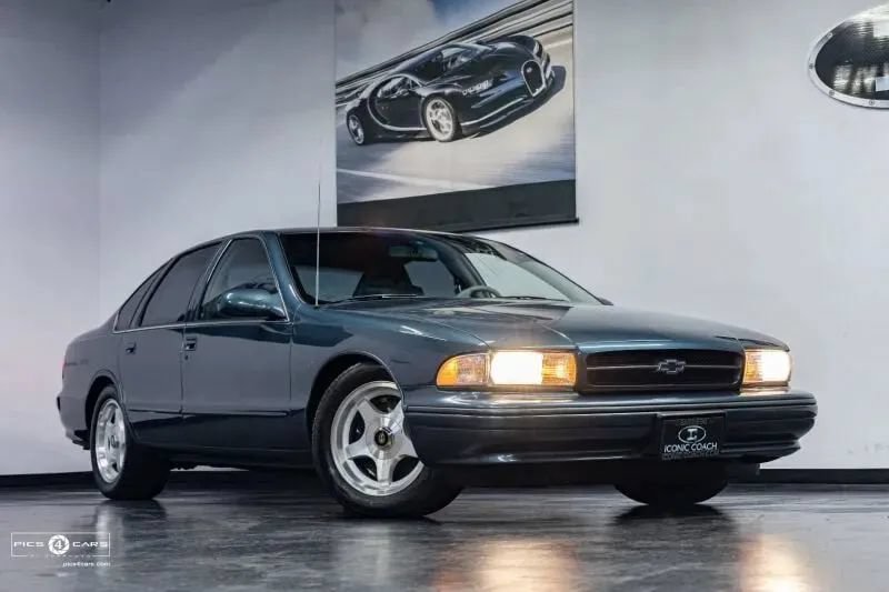 Used 1995 Chevrolet Impala SS RWD image 1