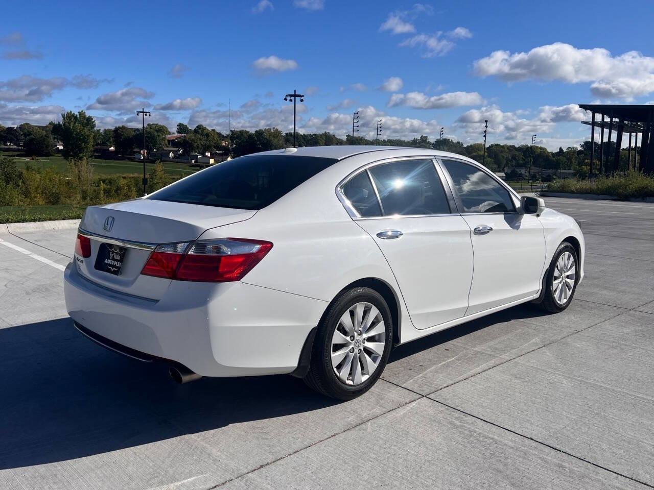 Used 2015 Honda Accord EX-L image 8