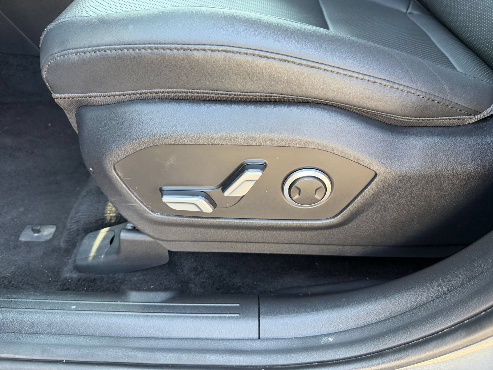 Used 2026 Hyundai Santa Fe SEL AWD/4WD image 21