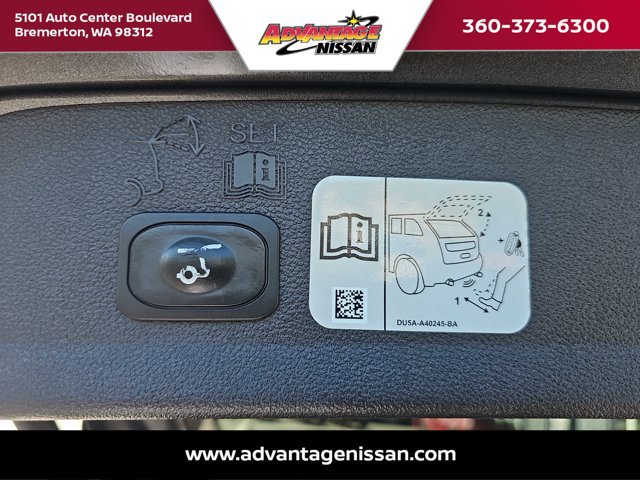 Used 2017 Ford Escape Titanium image 24