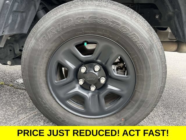 Used 2023 Jeep Gladiator Sport AWD/4WD image 12