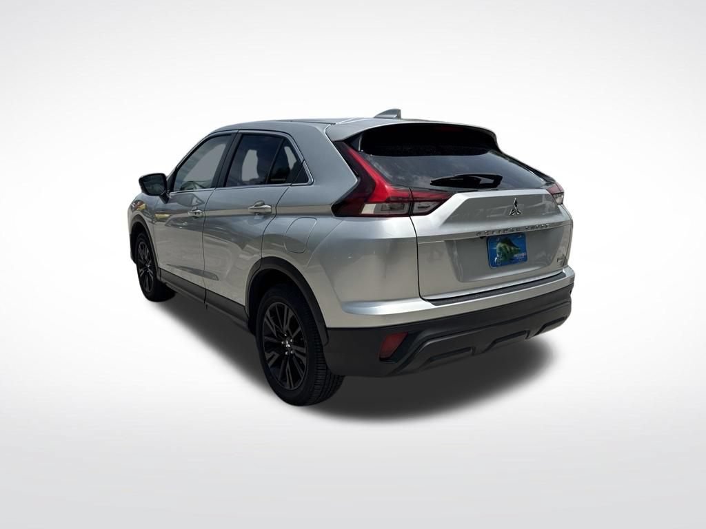 Used 2024 Mitsubishi Eclipse Cross LE AWD/4WD image 6