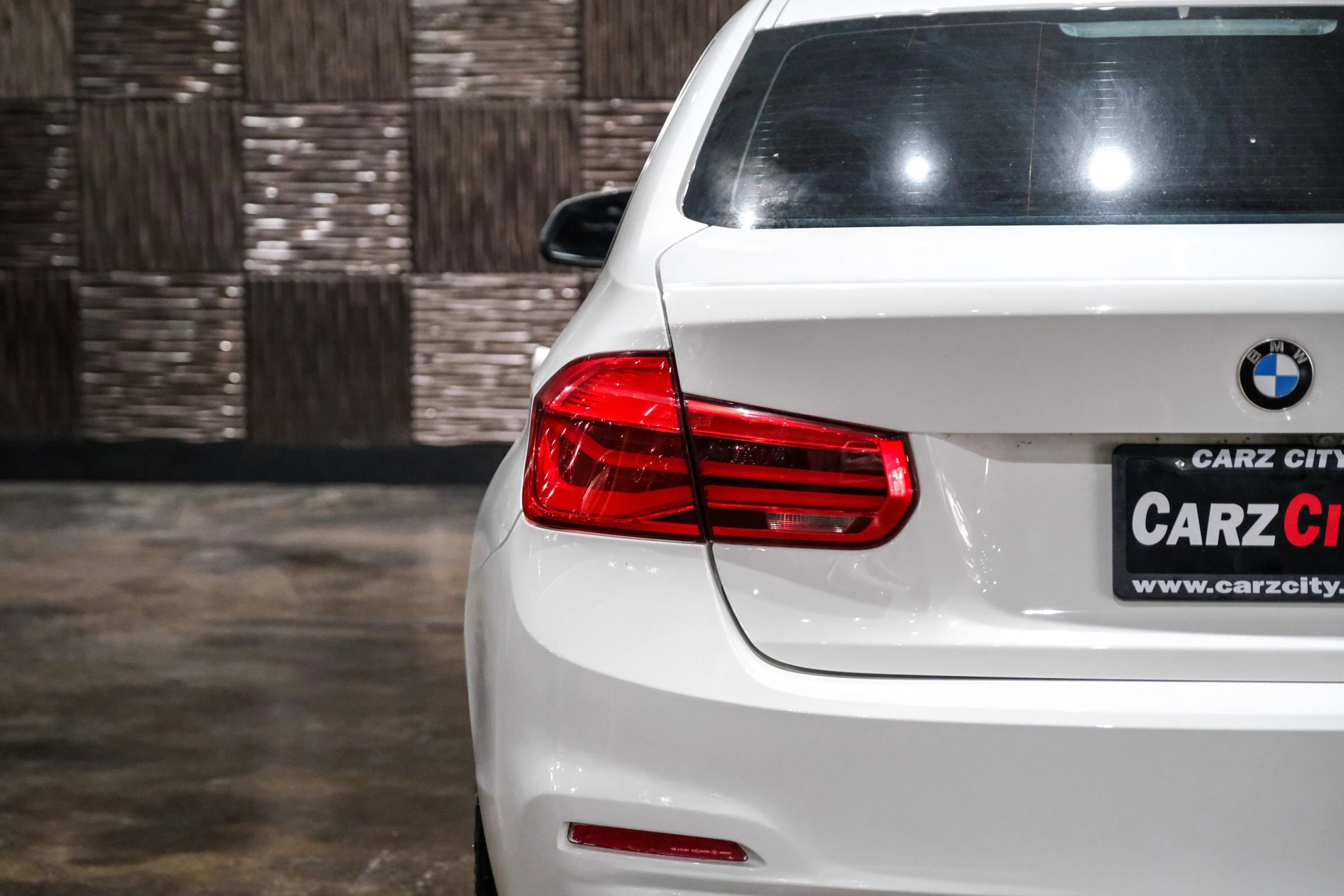 Used 2018 BMW 330i Sedan RWD image 40