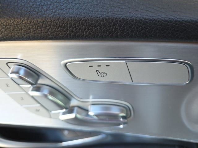 Used 2017 Mercedes-Benz C 300 4MATIC Sedan image 9