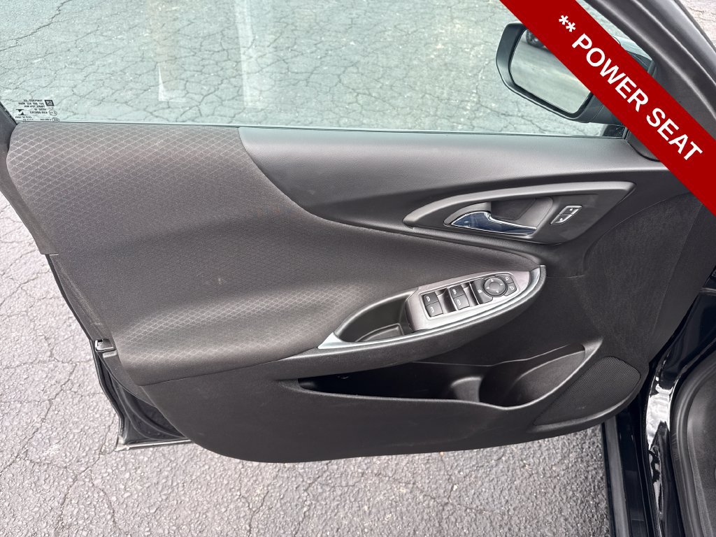 Used 2022 Chevrolet Malibu LT FWD image 12