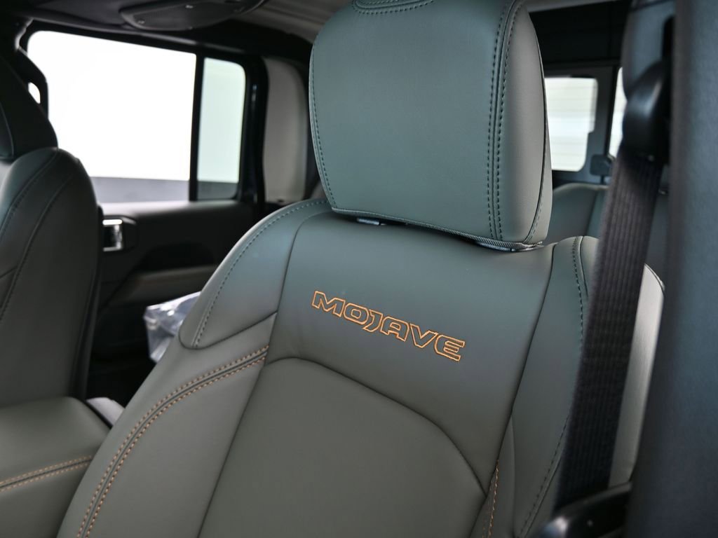 New 2026 Jeep Gladiator Mojave image 15