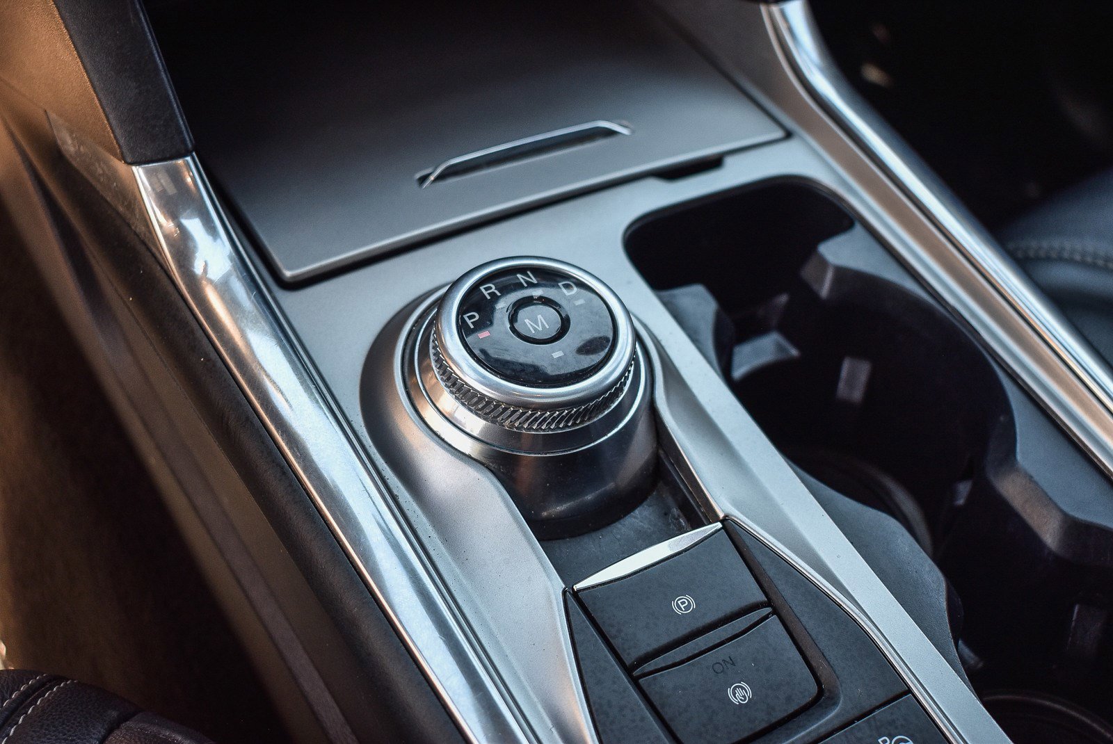 Used 2020 Ford Explorer ST w/ Premium Technology Package image 17