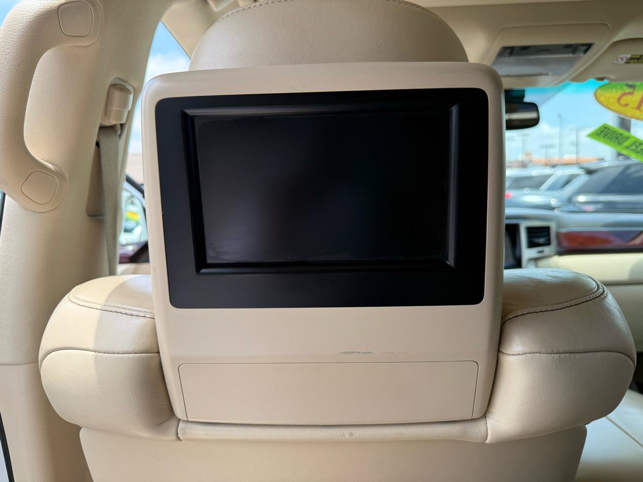 Used 2015 Lexus LX 570 4WD image 18