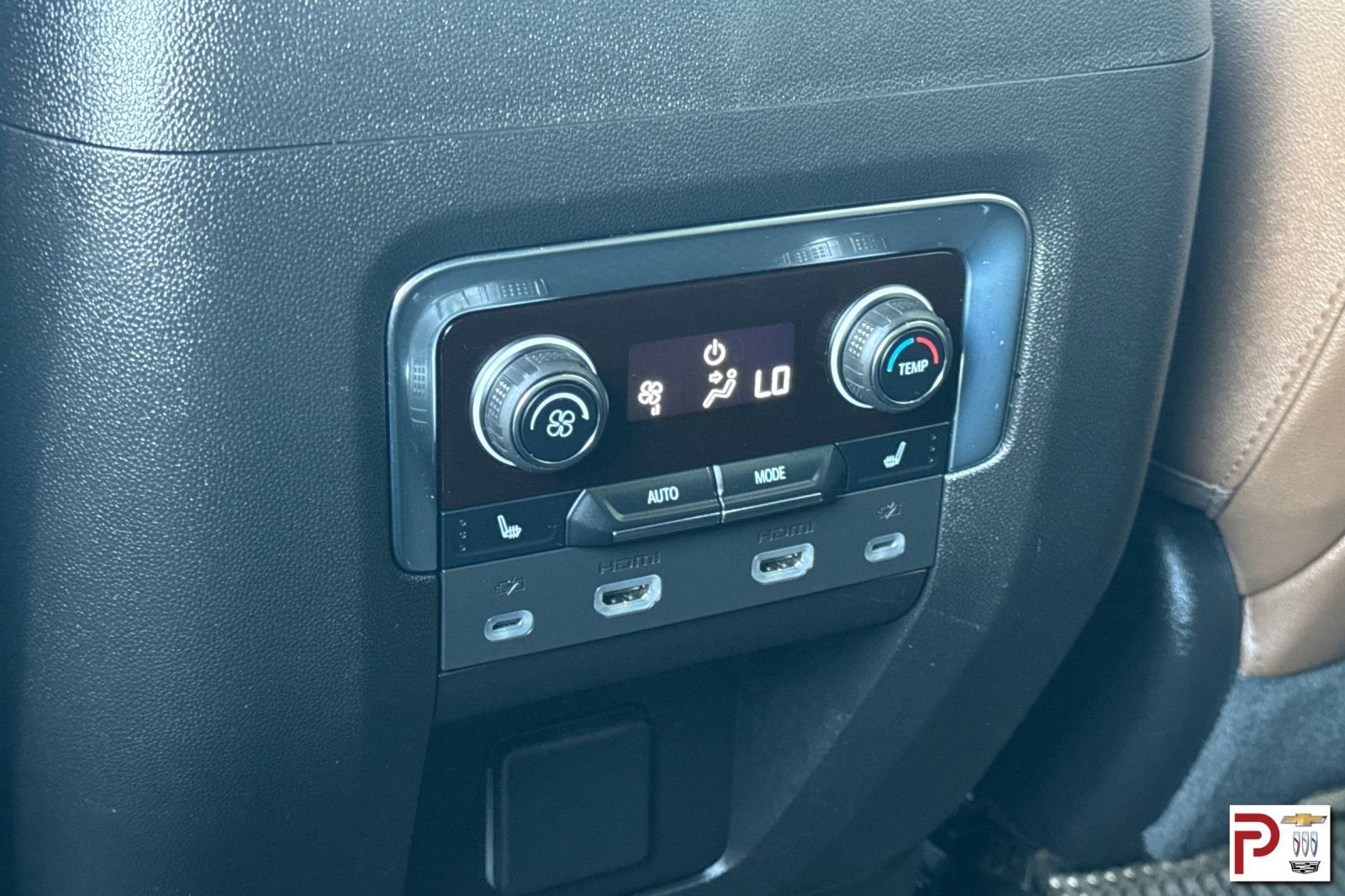 Certified 2023 Chevrolet Suburban High Country w/ LPO, Illumination Package AWD/4WD image 14