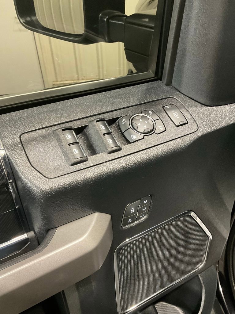 Used 2020 Ford F350 Platinum w/ FX4 Off-Road Package image 7