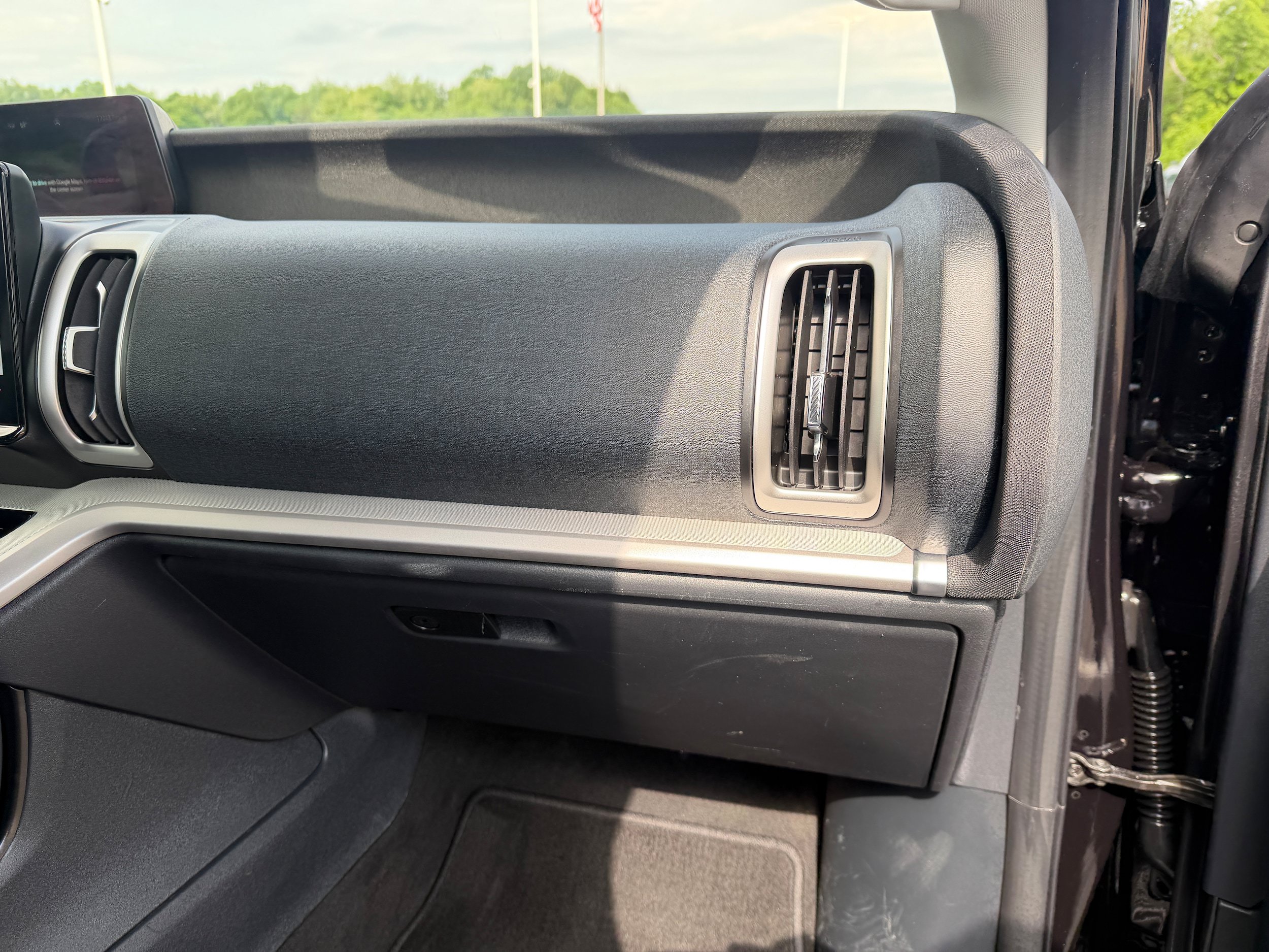 Certified 2025 Ford Expedition Active AWD/4WD image 27