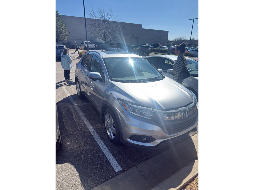 Used 2019 Honda HR-V EX image 2