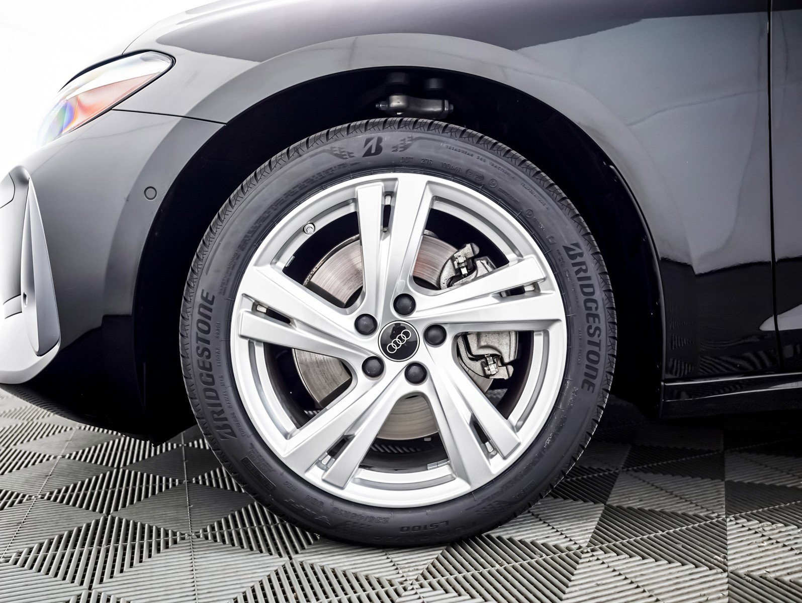 Certified 2025 Audi A5 2.0T Premium w/ Convenience Package image 4